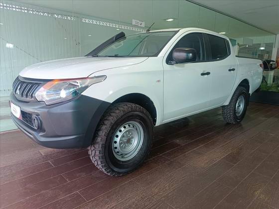 MITSUBISHI L200 TRITON 2.4 16V TURBO DIESEL GL CD 4X4 MANUAL